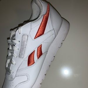 REEBOK CLASSIC LEATHER SHOE🤩